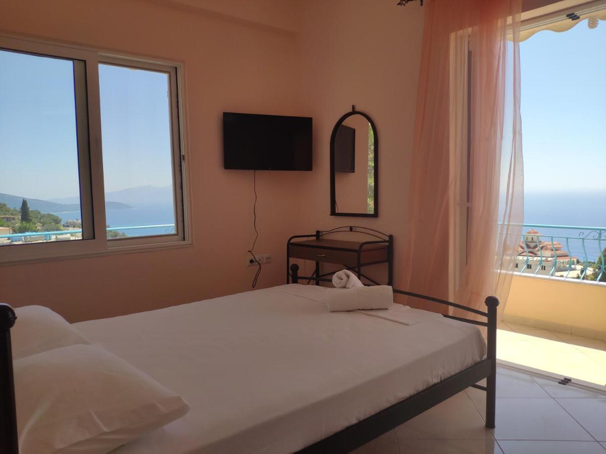 Let Rooms Lukova Exterior foto