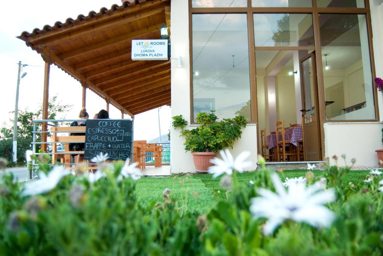 Let Rooms Lukova Exterior foto